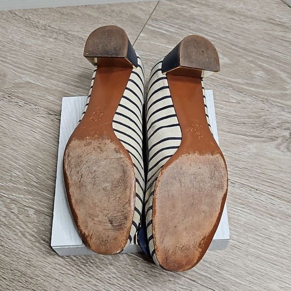 Tory Burch mirror pumps, size 10M, navy/white - Picture 7 of 7